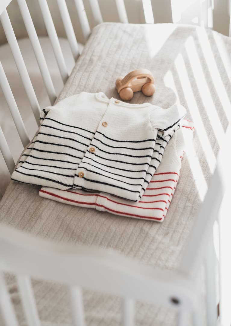 combinaison layette marine tricotée bébé