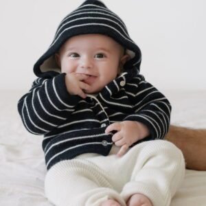 manteau en tricot pour bébé style marinière