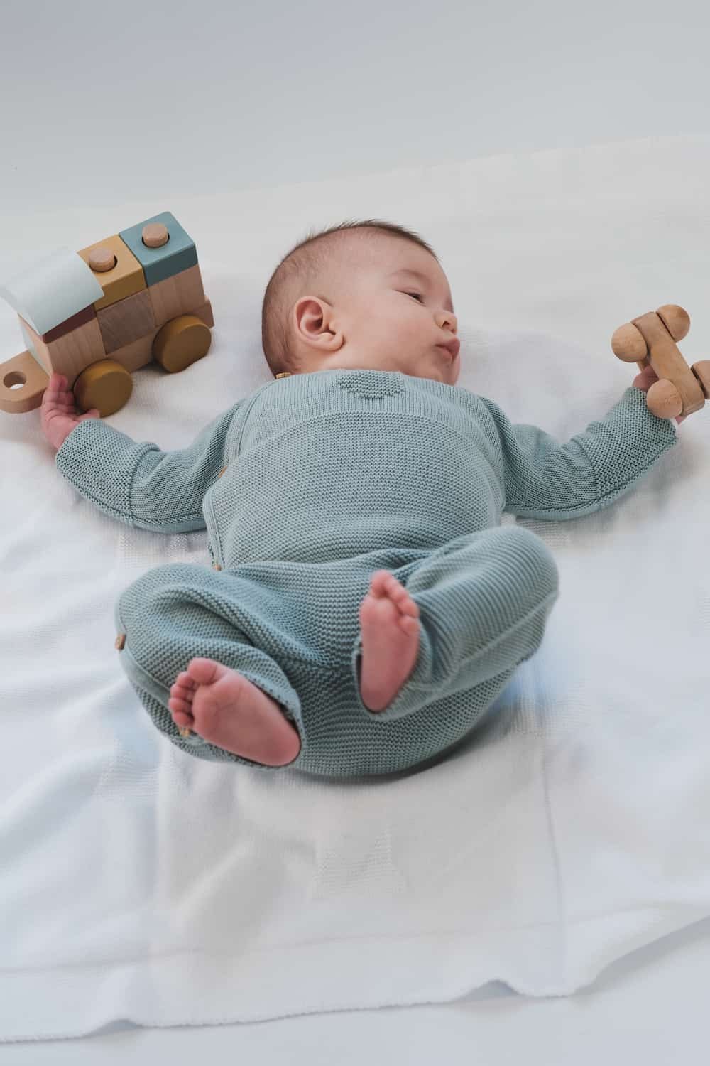 combinaison en tricot bébé bleu danube