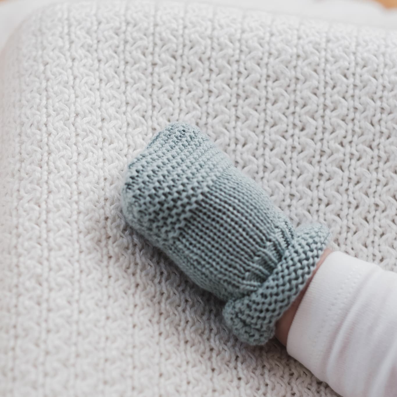 moufles en tricot bébé