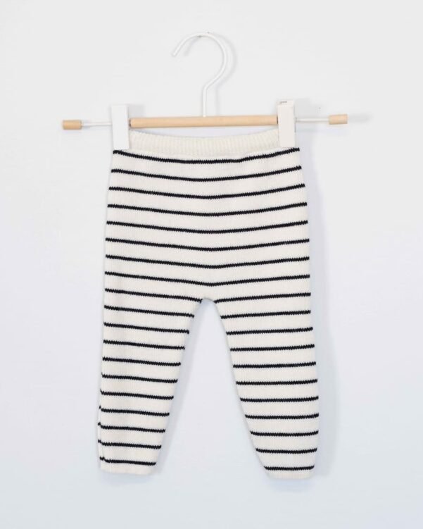 pantalon en tricot rayé marin