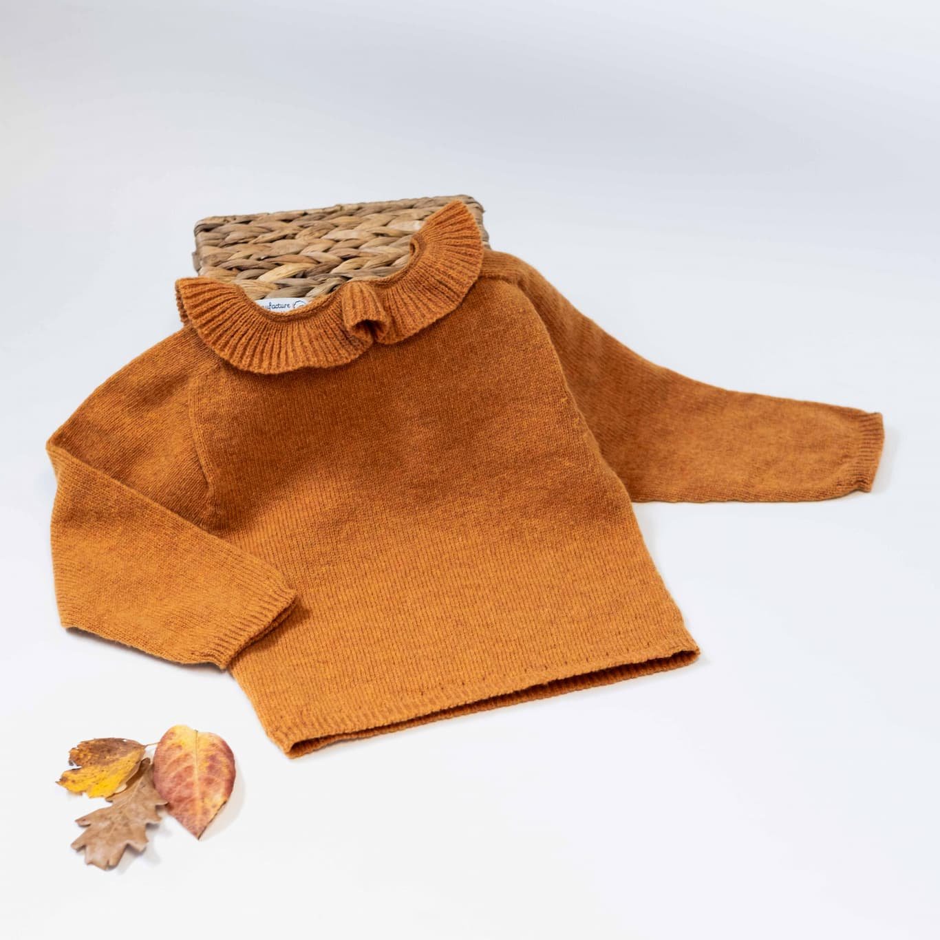 pull en tricot a col fille