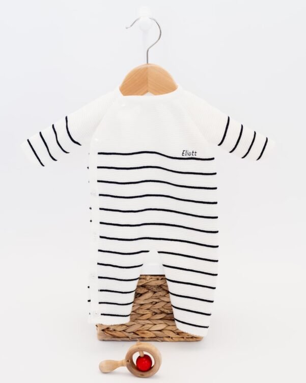 Combinaison bébé personnalisée avec broderie