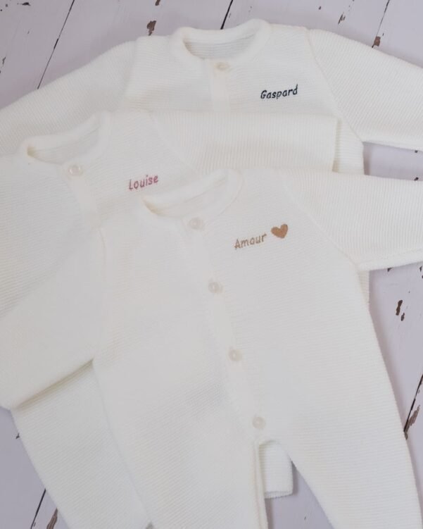 combi bébé brodée